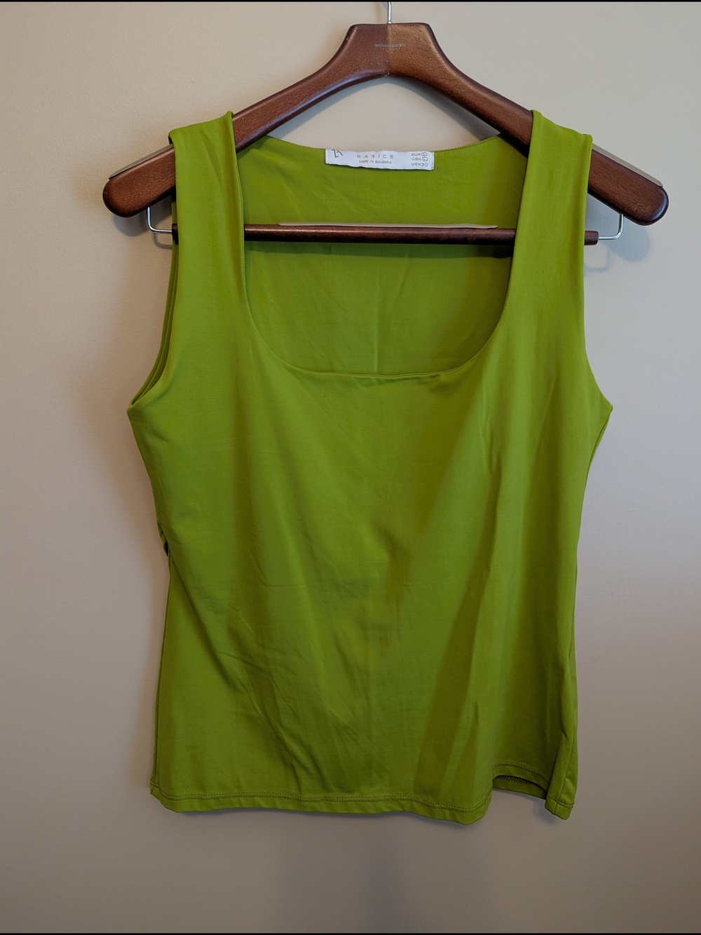 Classic Scoop Neck Tank Top in Lime